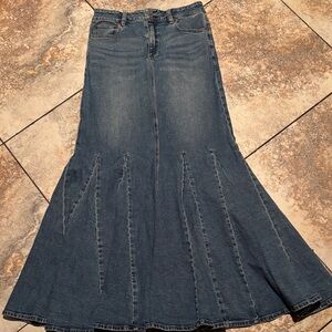 Alice + Olivia Blue Denim skirt